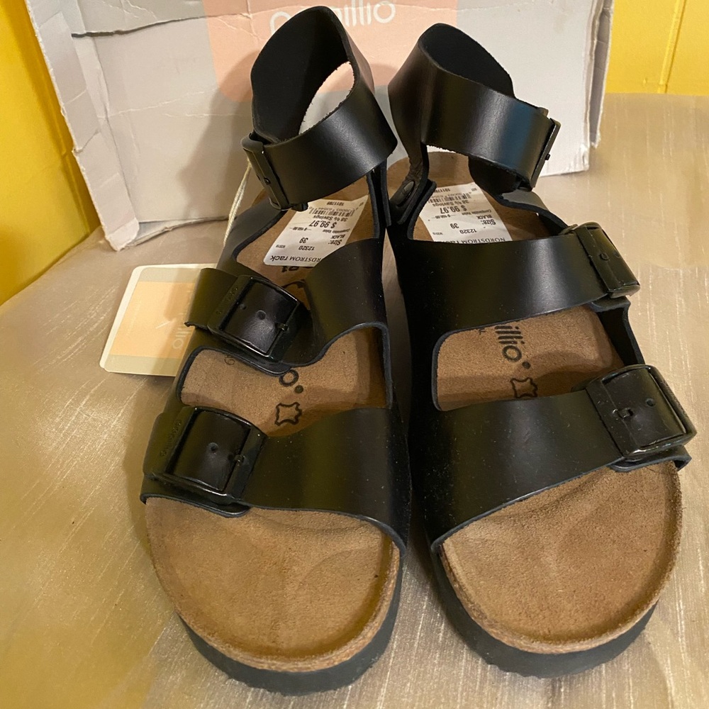 Birkenstock Papillio black strappy wedge
